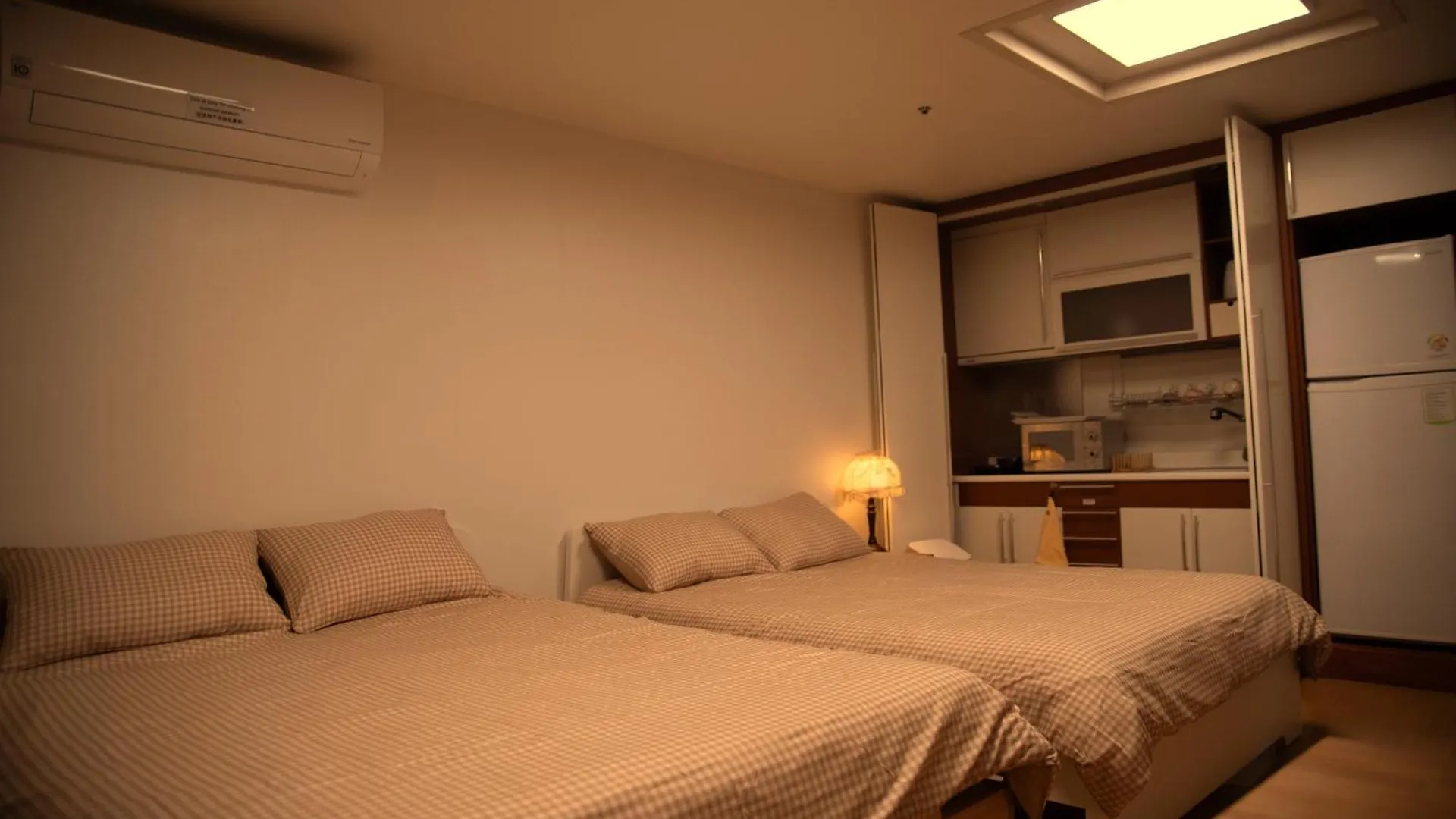 Hongdae Magellan Room Seoul