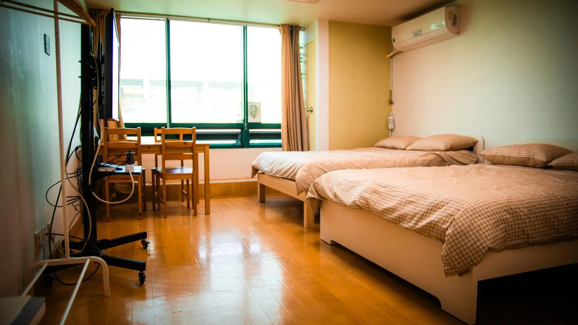 Hongdae Magellan Room Seoul