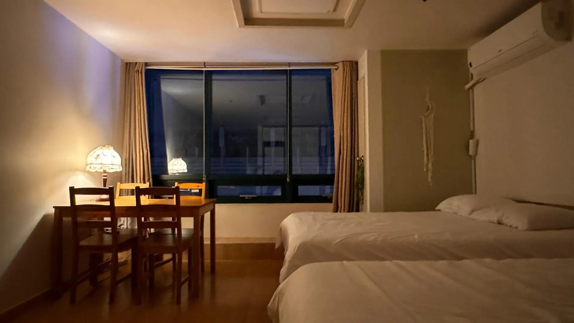 Hongdae Magellan Room Seoul