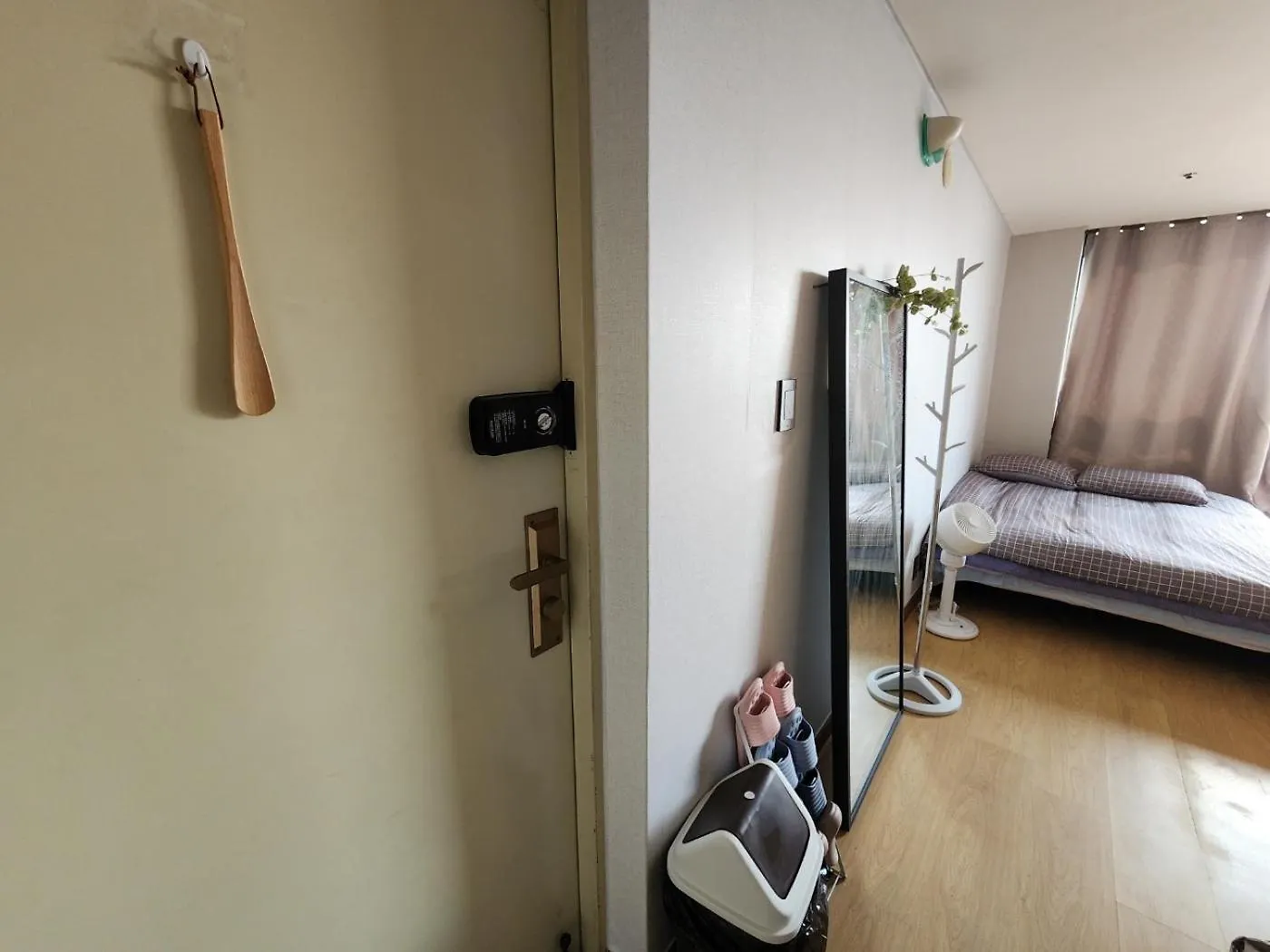 Hongdae Magellan Room Seúl 0*,  Corea del Sur